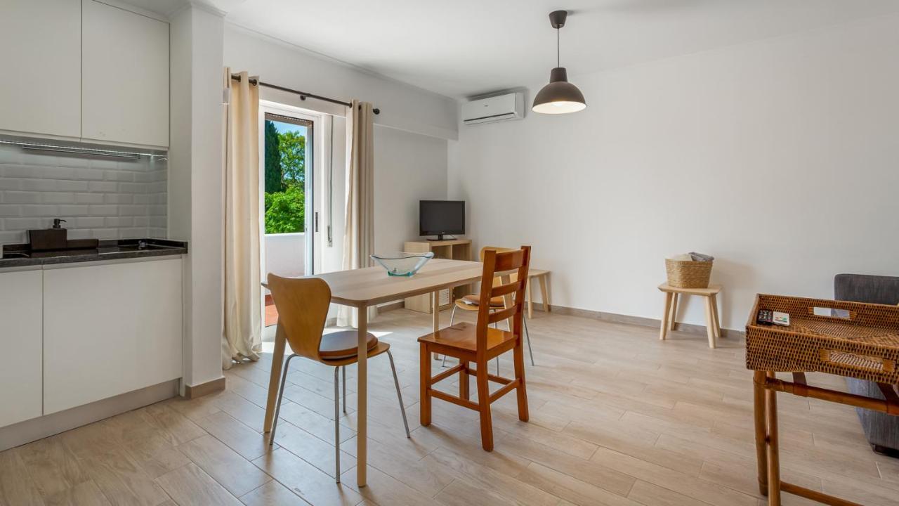 2 Bdr Vilamoura Escape W Balcony By Lovelystay Quarteira Exterior photo