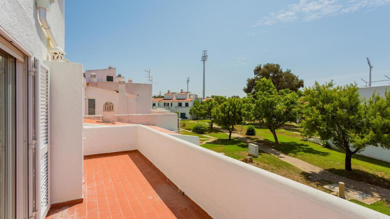 2 Bdr Vilamoura Escape W Balcony By Lovelystay Quarteira Exterior photo